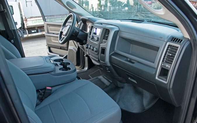 Dodge RAM cena 69000 przebieg: 120000, rok produkcji 2016 z Warszawa małe 379
